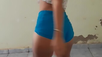 Seksi Latin Dansçı Sıcak Videoda