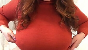 Milf Amateur Avec De Gros Seins Naturels Et Des Tétons