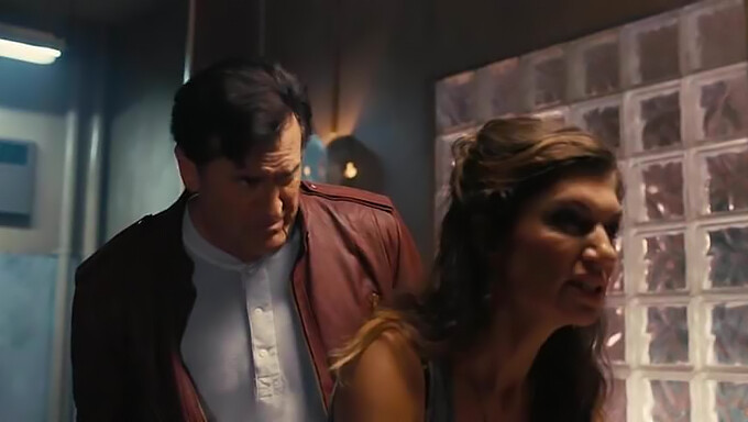 Jennifer Freed's gepassioneerde ontmoeting met Ash from Evil Dead