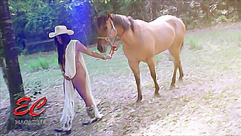 Candy The Natural-Titted Model Rides Topless In Cowgirl Style