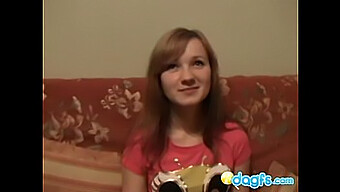 A Russian amateur teen gets tips on giving oral pleasure