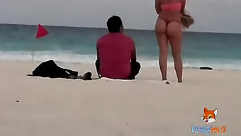 Usando Una Tanga En La Playa Y Atrayendo Hombres, Cuatro Arriesgaron Tocarme (Imágenes Completas En Mi Página De Xvideos Premium)