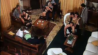 A Vintage Pornó Legjobbjai: Csoportos Szex És Orális Élvezet Extravagánsan